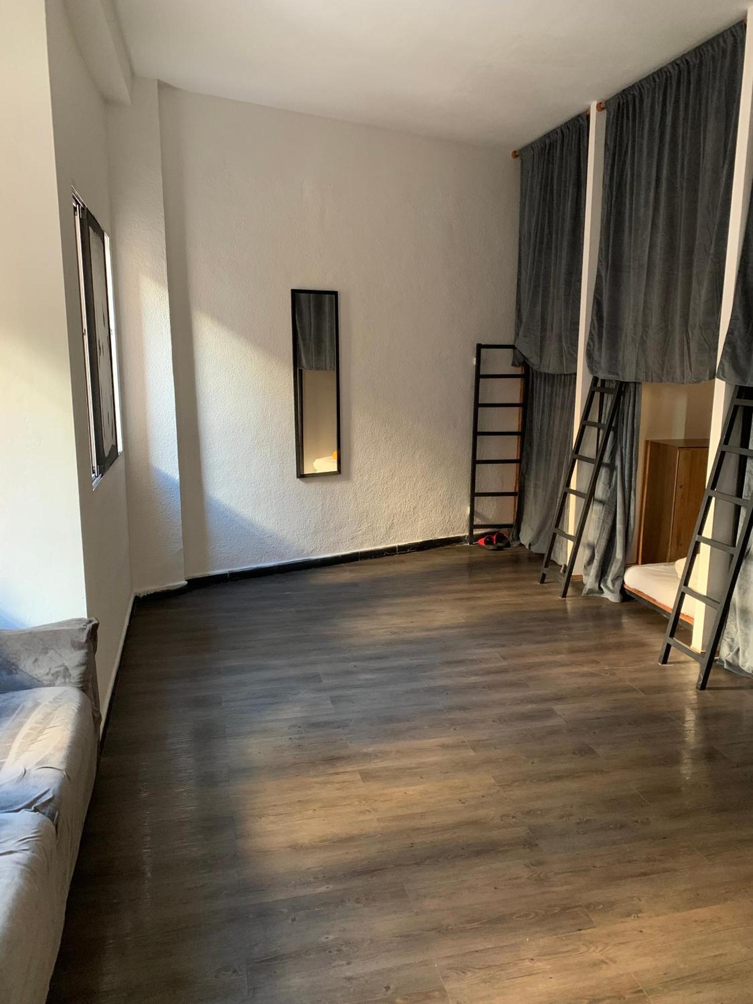 Spanglish Hostel Benidorm Zimmer foto
